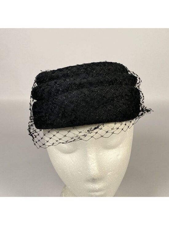 Vintage Black Tiered Pillbox Hat with Netting Veil Velvet Bows Made in USA main image 4